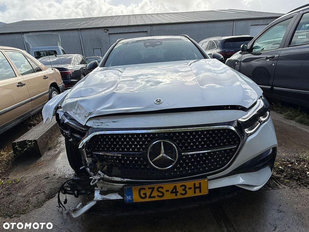 Mercedes-Benz Klasa E - 9