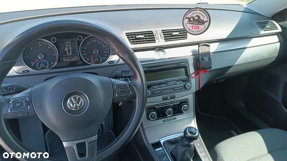 Volkswagen Passat 2.0 TDI Comfortline - 6