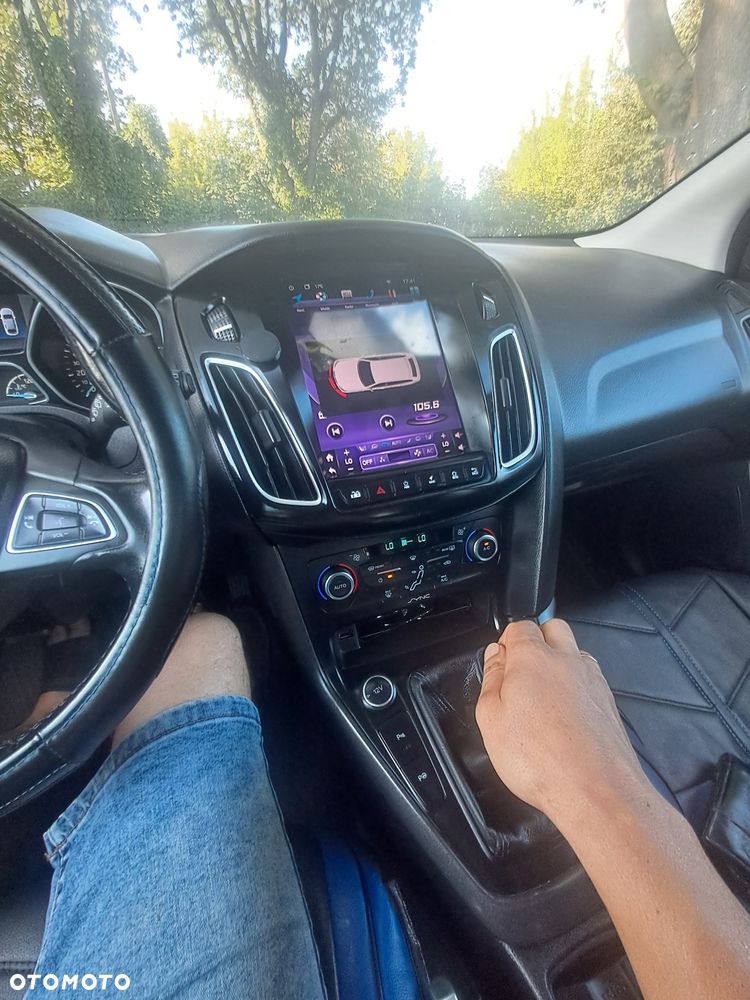 Ford Focus - 8