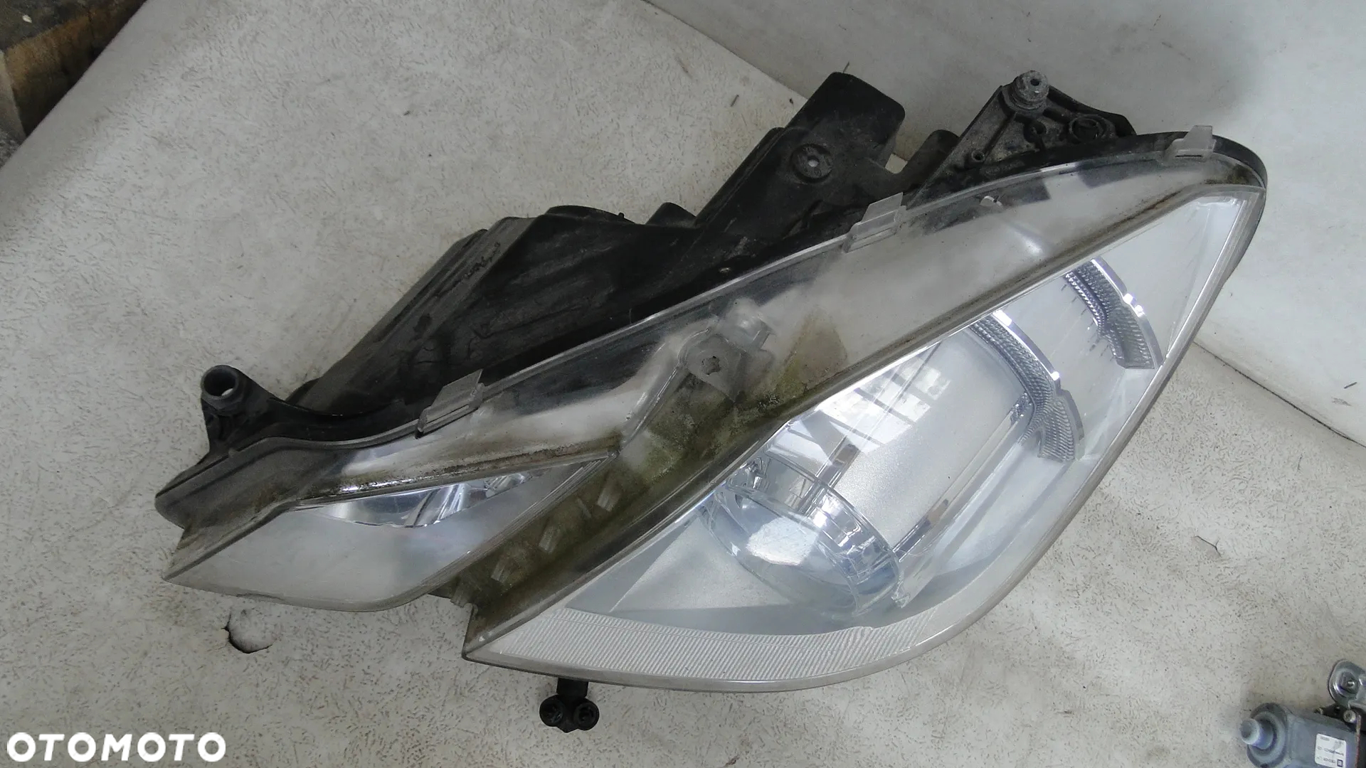 MERCEDES E-KLASA W207 COUPE LAMPA LEWA RPZÓD PRZEDNIA XENON KOMPLETNA - 3