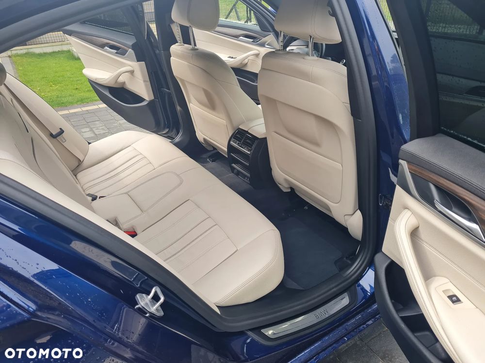 BMW Seria 5 520d Luxury Line - 10