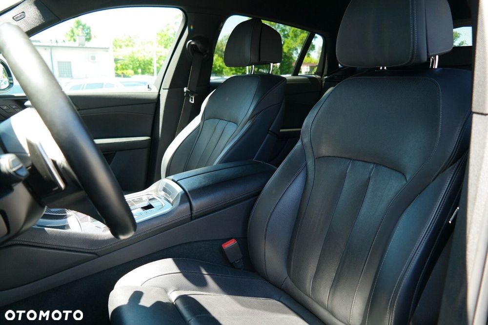 BMW X6 - 13