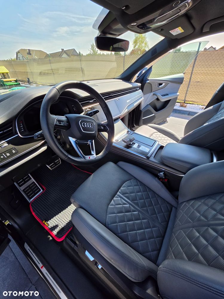Audi SQ8 - 10