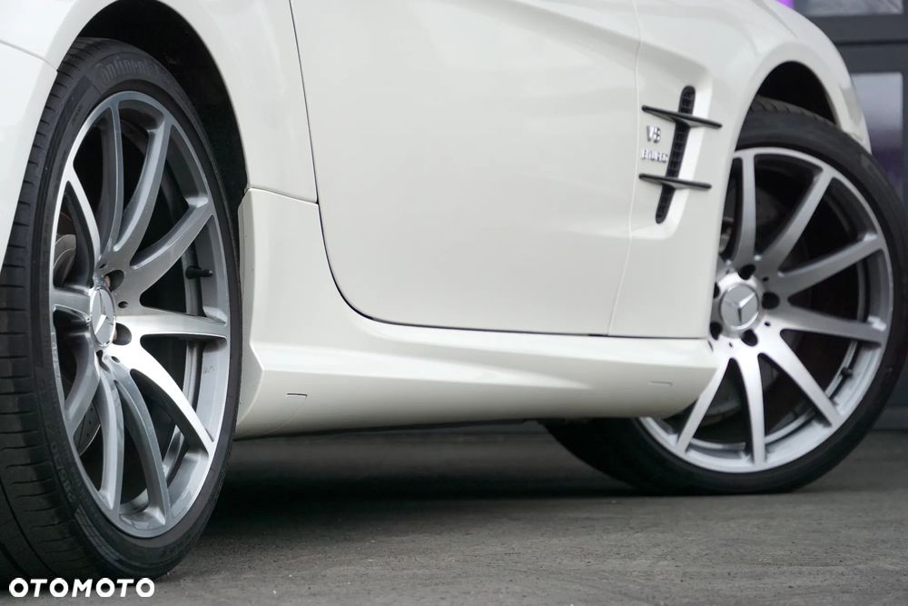Mercedes-Benz SL 63 AMG AMG Speedshift MCT 7-Gang Sportgetriebe AMG Performance Package - 22
