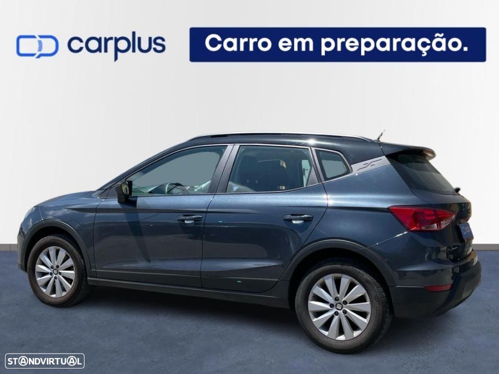 SEAT Arona 1.0 TSI Style — fotografia 2