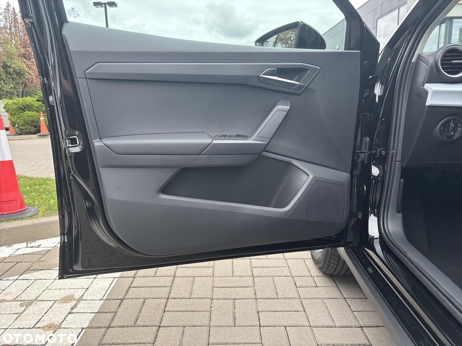 Seat Arona - 13