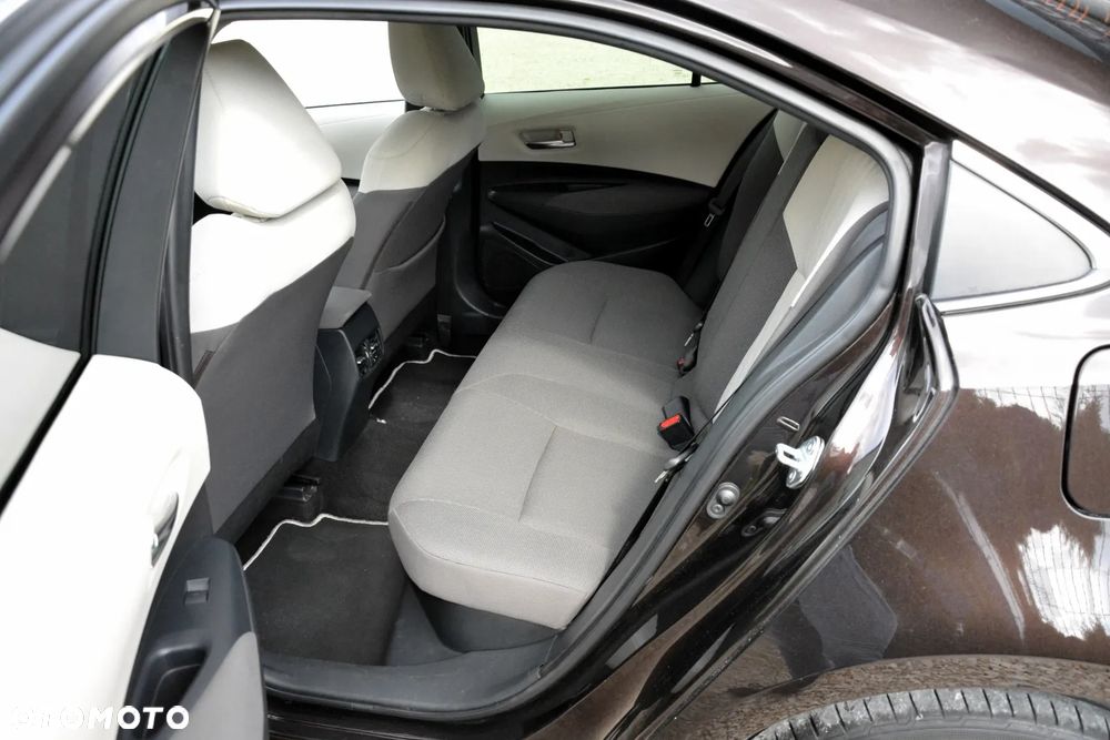 Toyota Corolla 1.8 Hybrid Comfort - 33