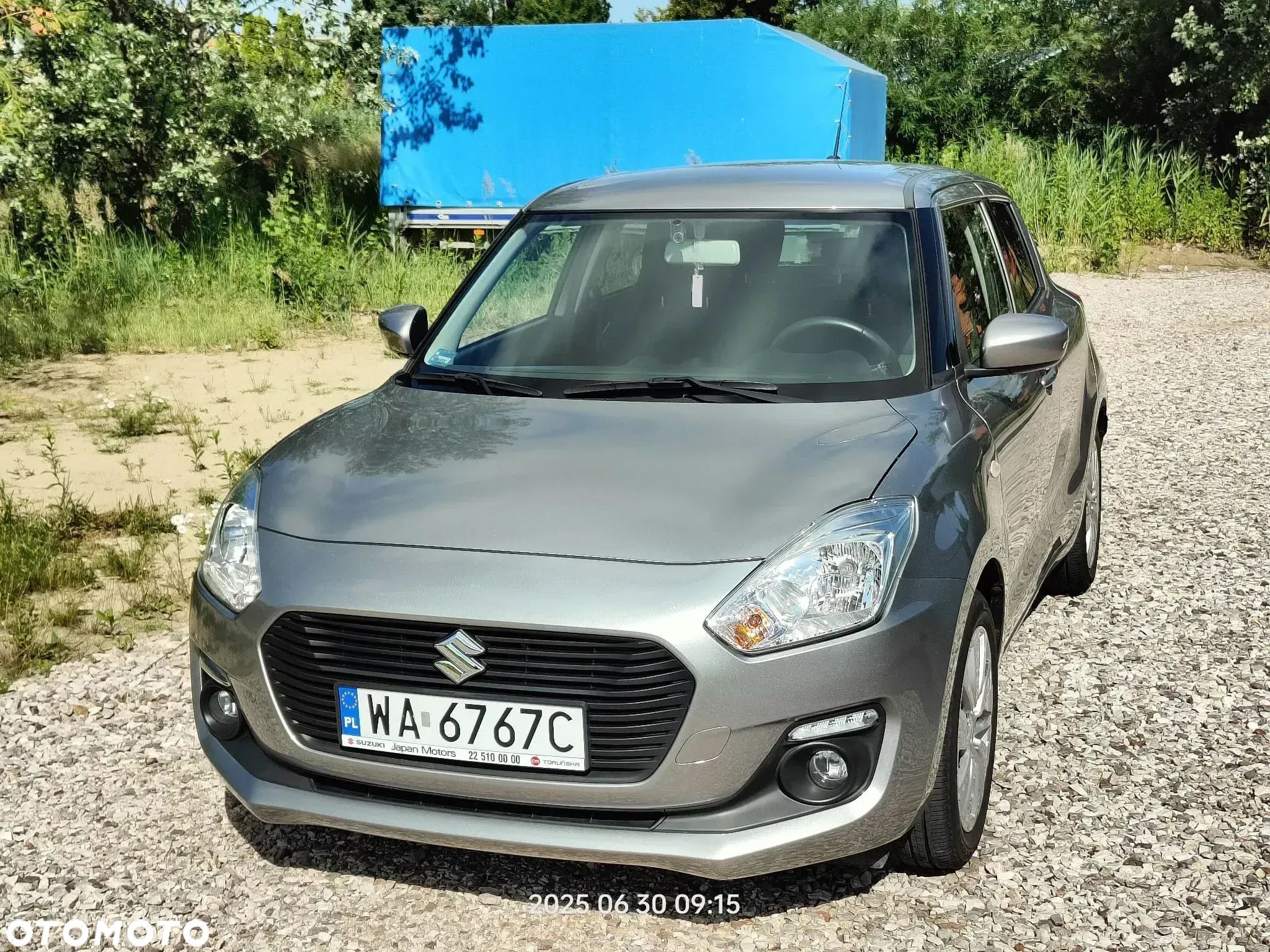 Suzuki Swift 1.2 Premium Plus CVT - 1