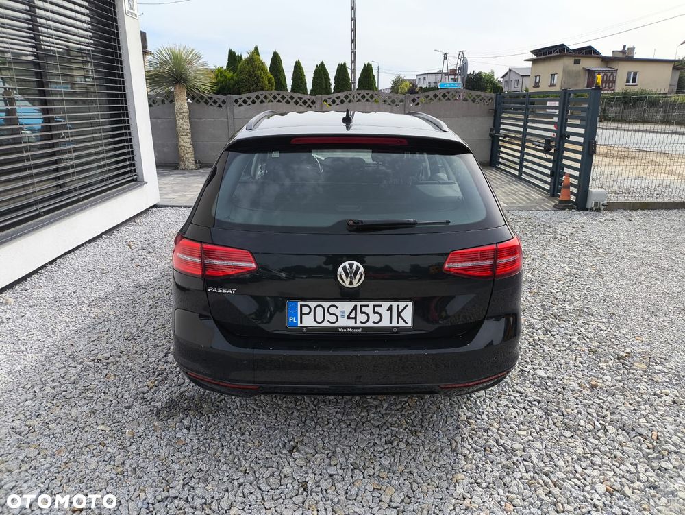 Volkswagen Passat 1.6 TDI (BlueMotion Technology) Comfortline - 4