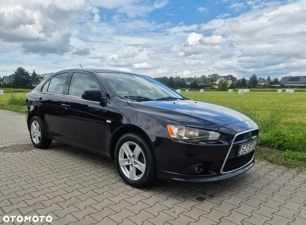 Mitsubishi Lancer 1.8 Intense - 11