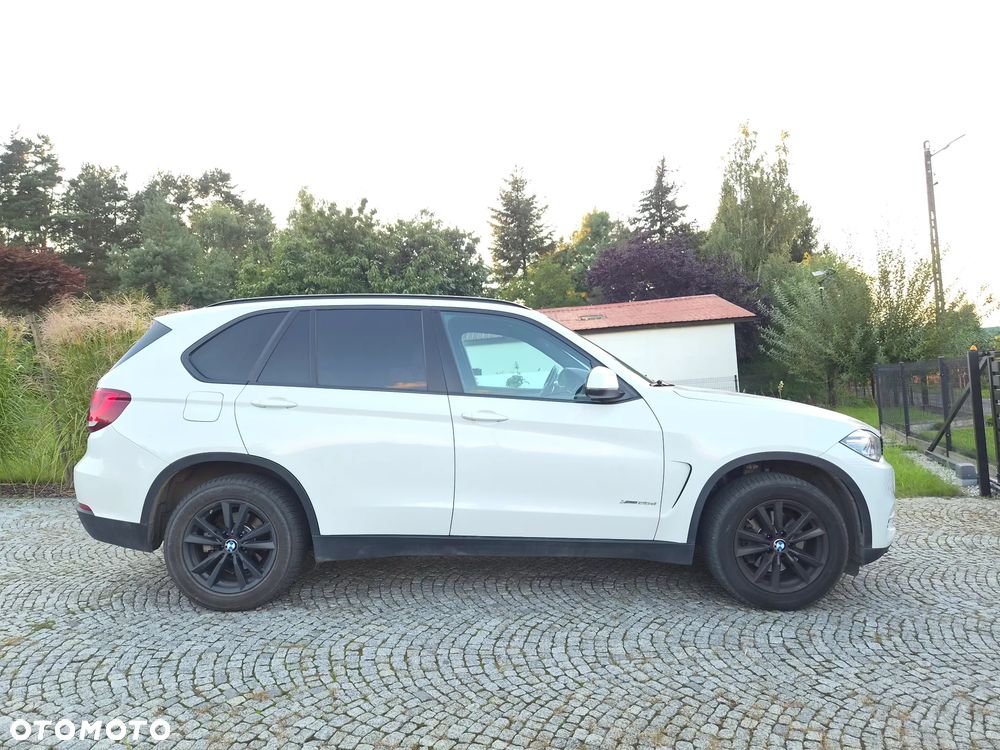 BMW X5 xDrive25d Sport-Aut - 4