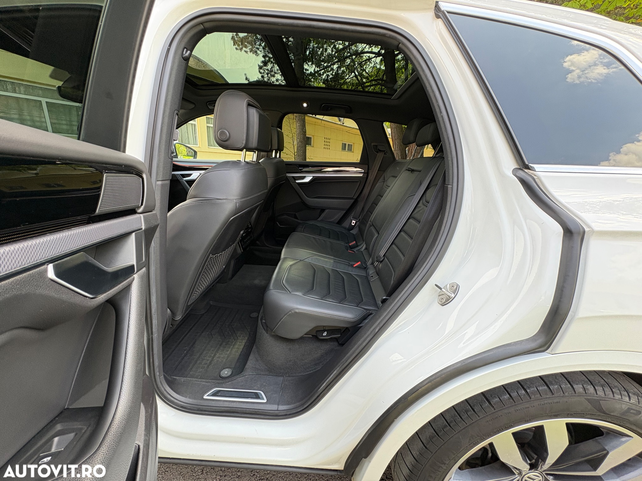 Volkswagen Touareg V6 TDI R-Style - 18
