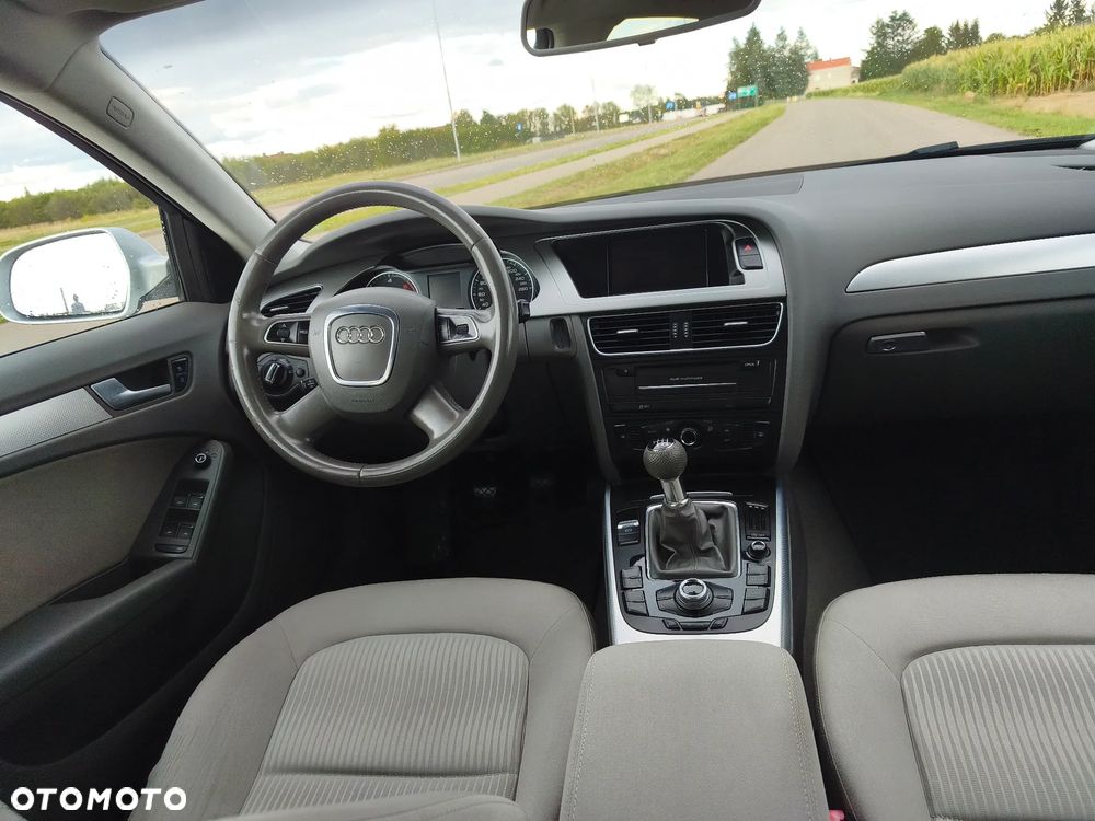 Audi A4 Avant 2.0 TDI e DPF Ambiente - 10