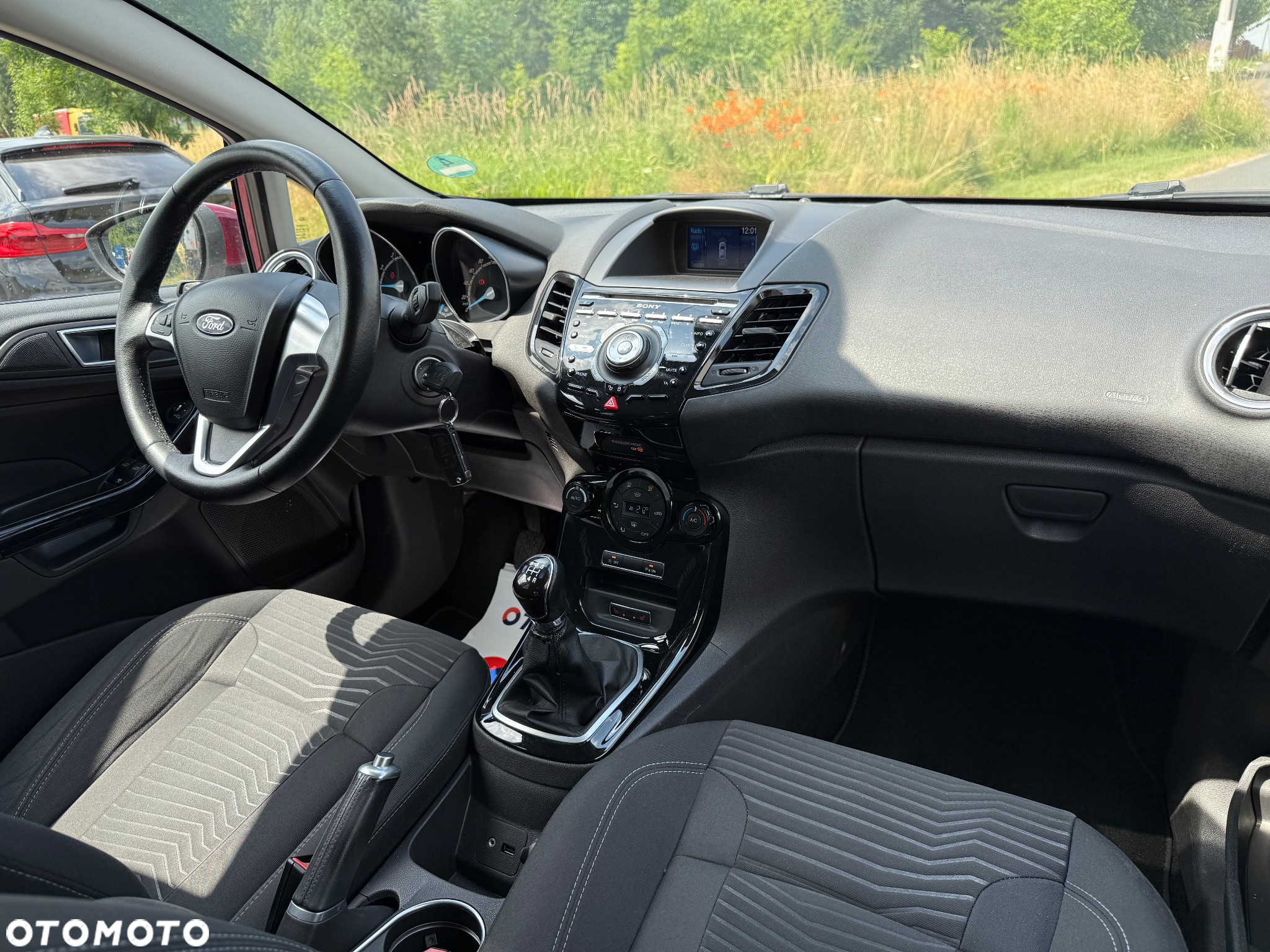 Ford Fiesta 1.0 EcoBoost S&S TITANIUM - 22