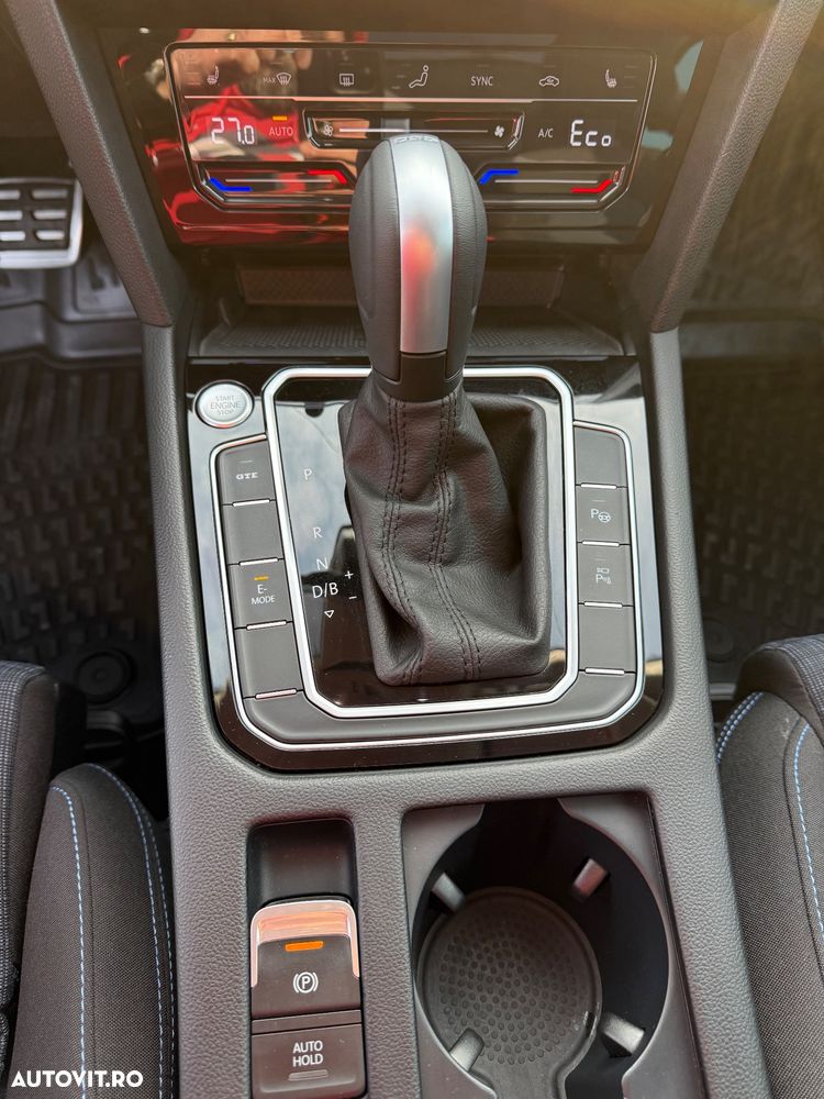 Volkswagen Passat Standard - 8