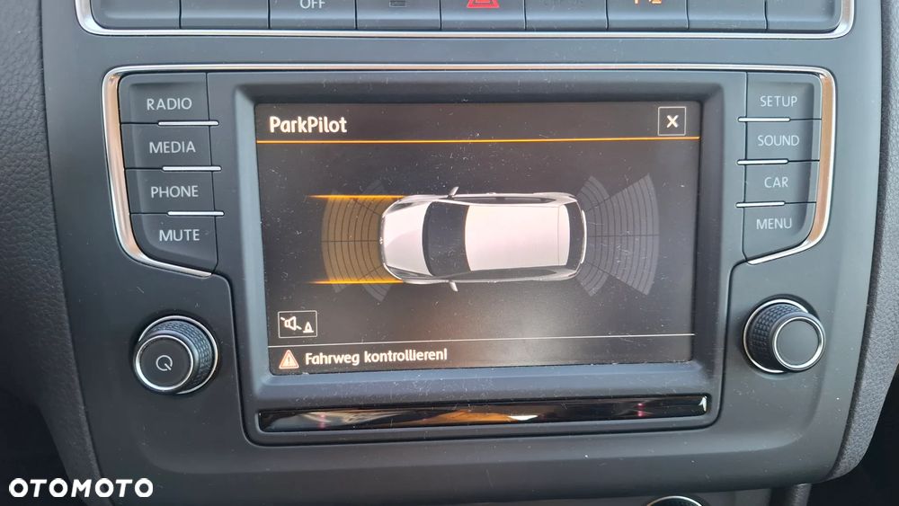 Volkswagen Polo 1.2 TSI Highline - 17