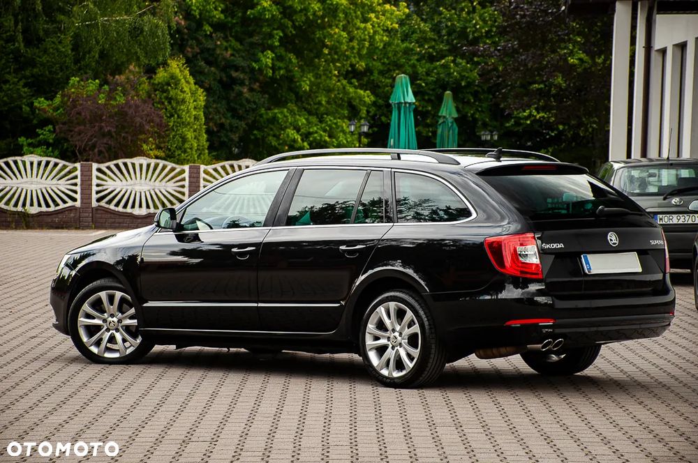Skoda Superb 2.0 TDI Green tec DSG Elegance - 21
