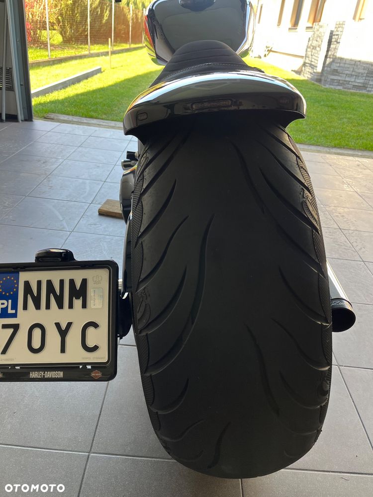 Harley-Davidson FXSB Breakout - 12