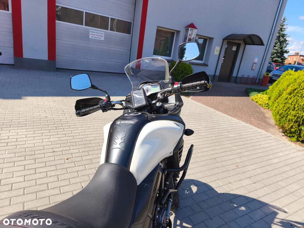 Suzuki V-STROM - 16