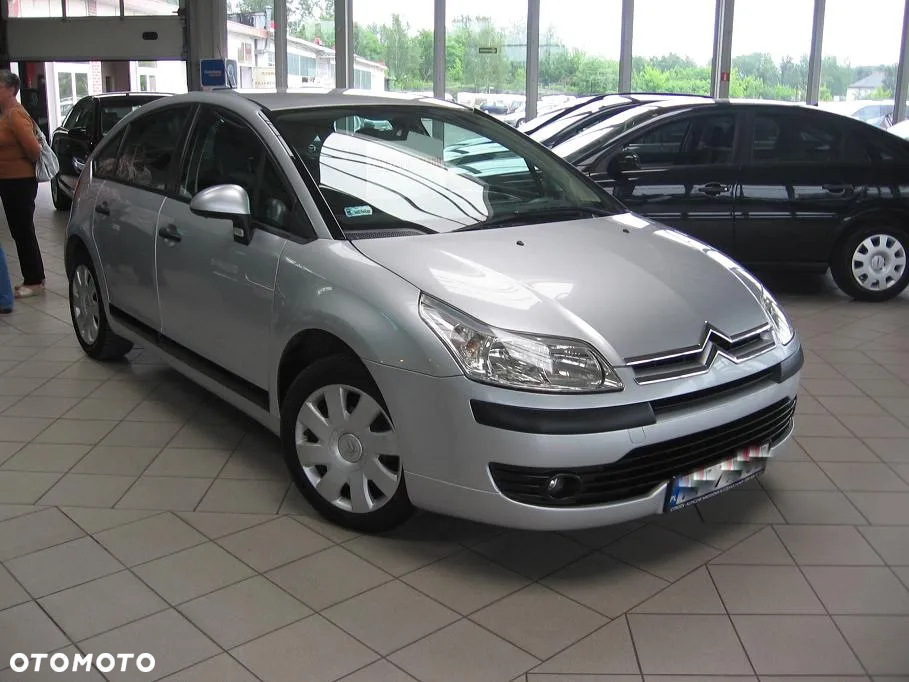 Citroën C4 1.4 16V Impress - 4