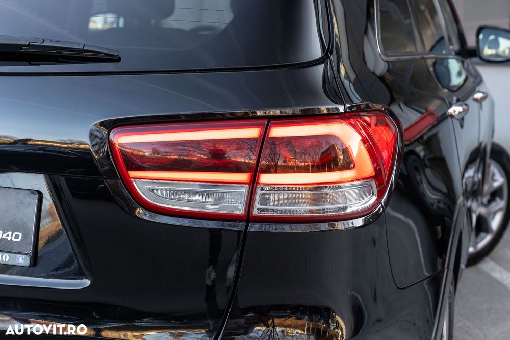 Kia Sorento 2.2 CRDi 2WD Aut. Edition 7 - 25