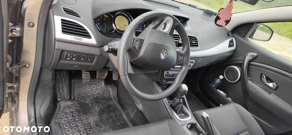 Renault Megane - 7