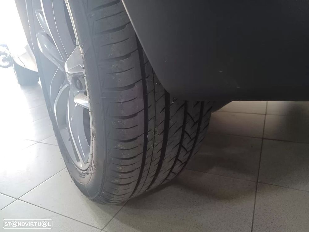 MG EHS 1.5 T-GDI Plug-in Hybrid Luxury - 34