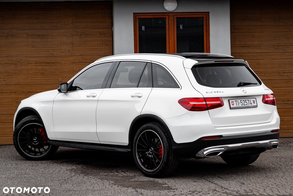 Mercedes-Benz GLC 250 d 4Matic 9G-TRONIC AMG Line - 14