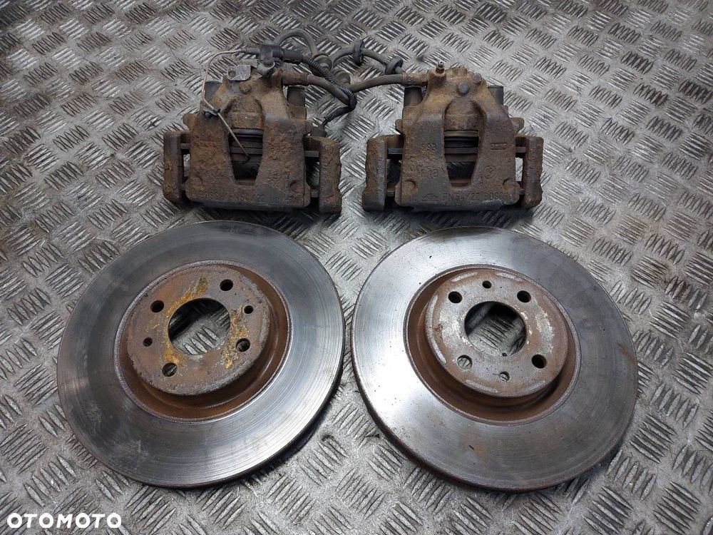TARCZE HAMULCOWE PRZÓD + KLOCKI + ZACISKI LANCIA LYBRA I 1.9 JTD - 1
