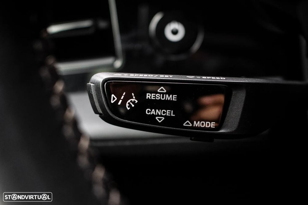 Porsche Taycan Cross Turismo 4 - 17