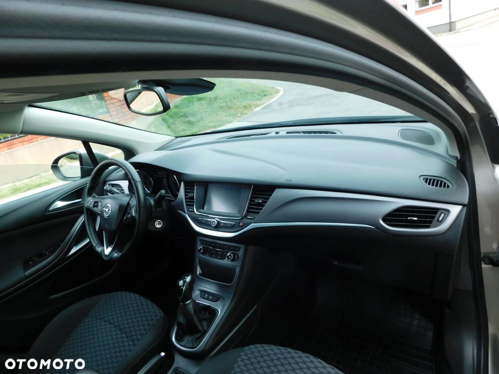 Opel Astra 1.4 Turbo Edition - 17