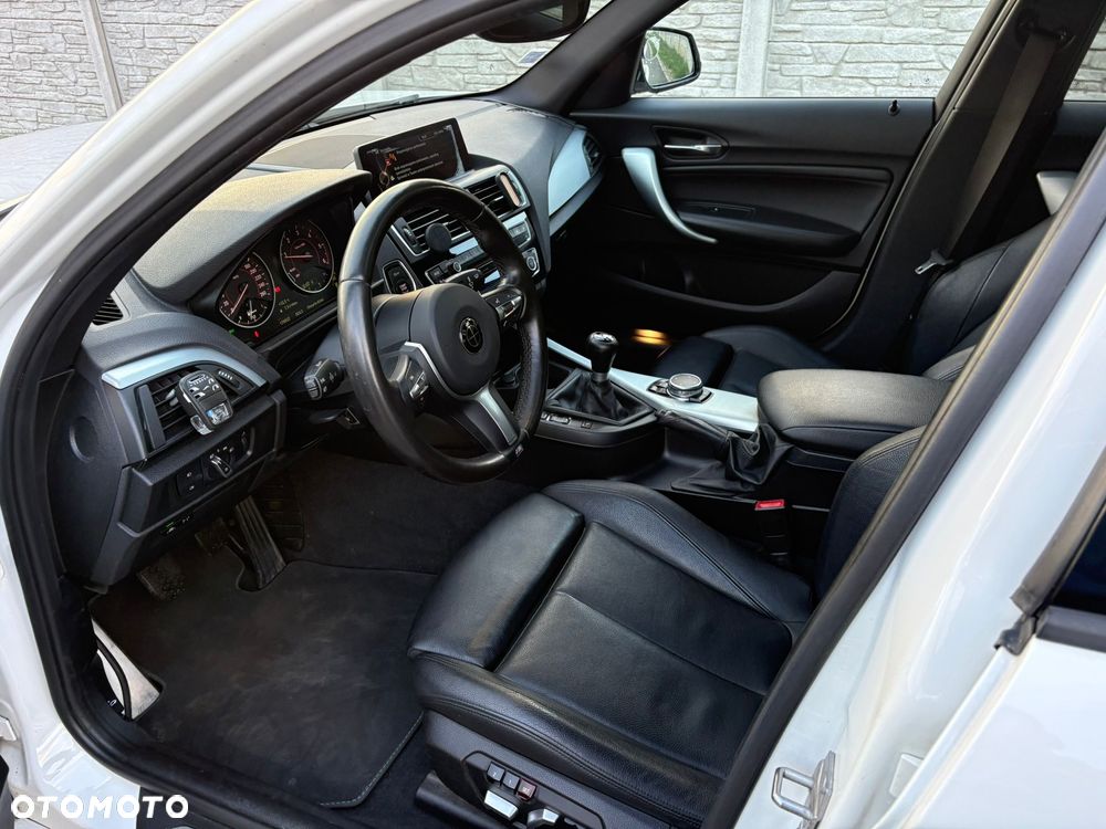 BMW Seria 1 118d Sport Line - 22
