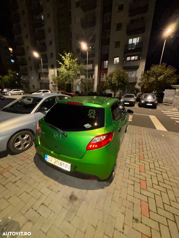 Mazda 2 - 5