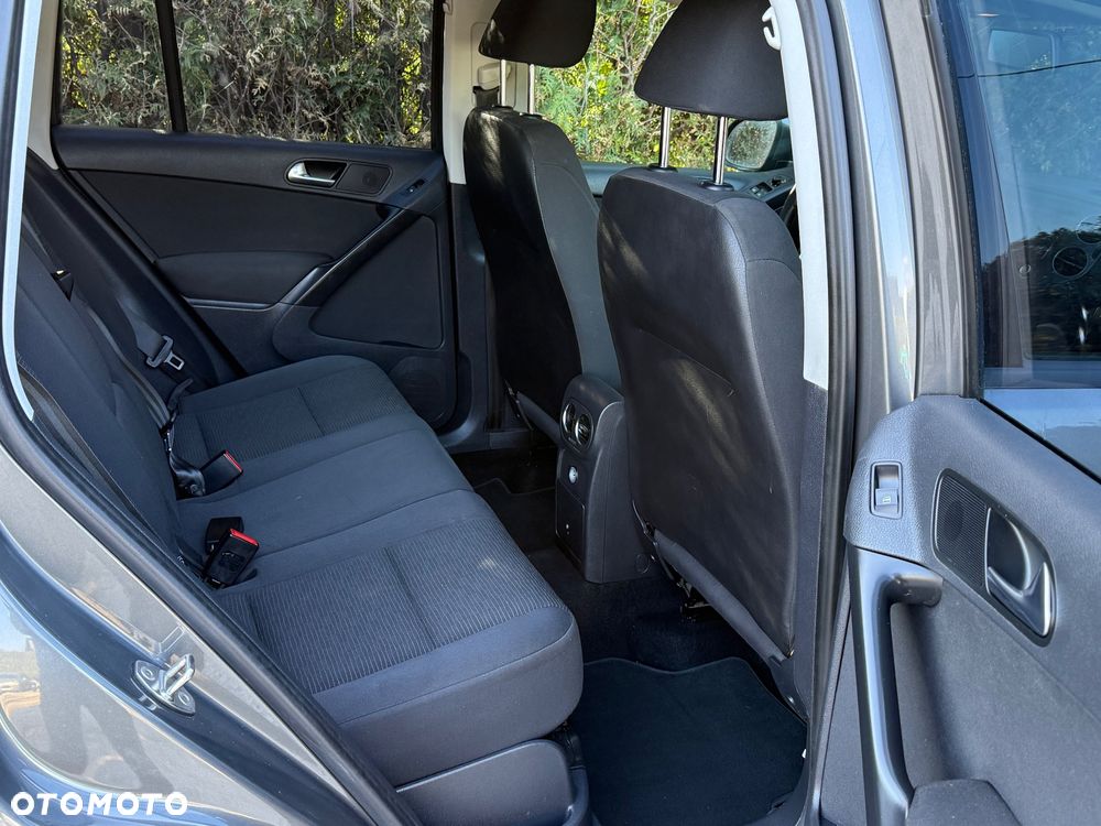 Volkswagen Tiguan - 8
