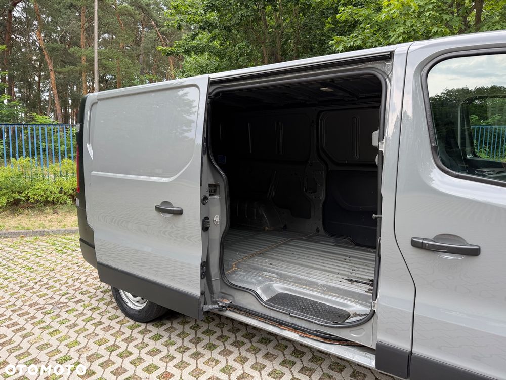 Renault Trafic - 13