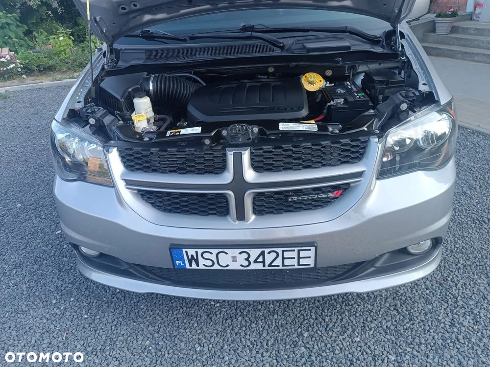 Dodge Grand Caravan 3.6 R/T - 14