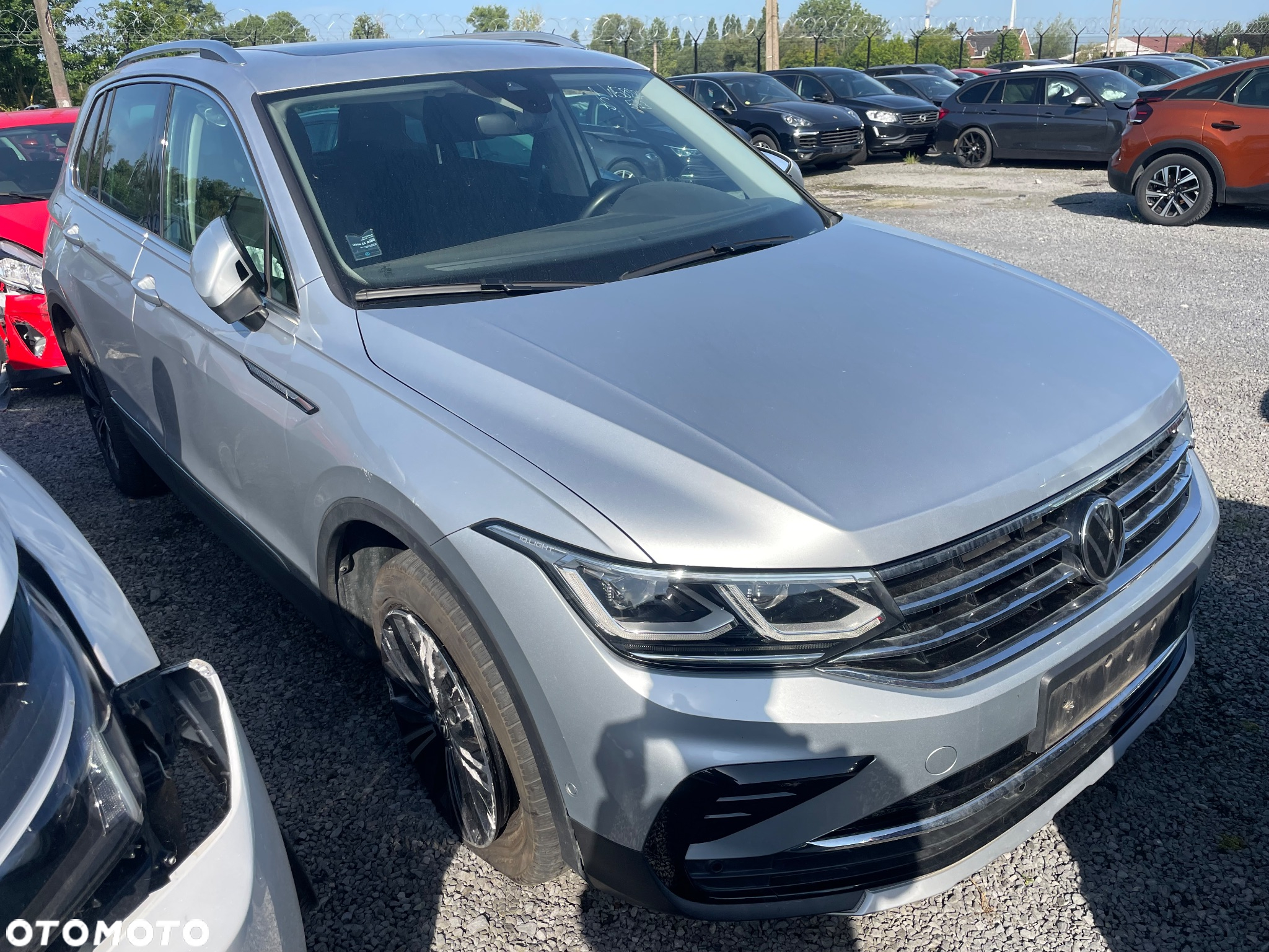 Volkswagen Tiguan - 2