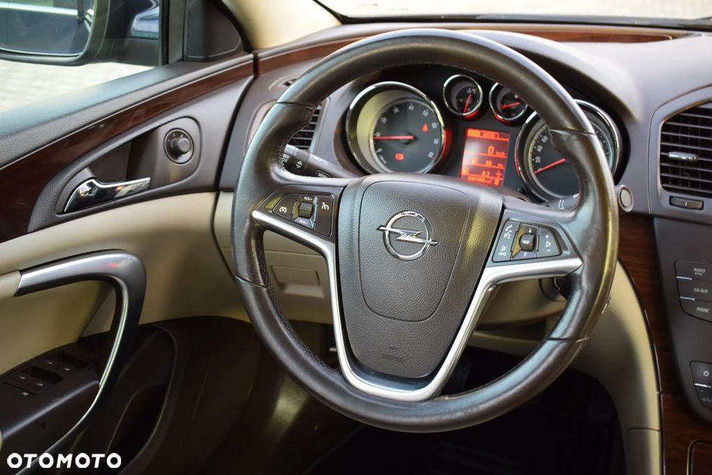 Opel Insignia 1.6 Turbo Cosmo - 24