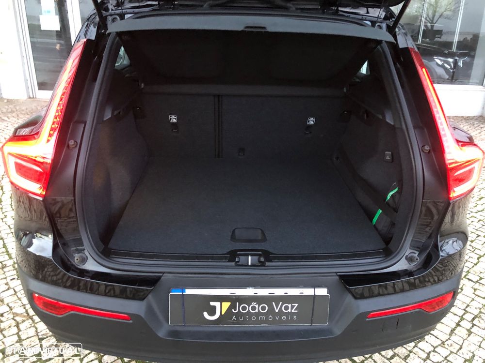 Volvo XC 40 1.5 T2 Momentum Plus - 14