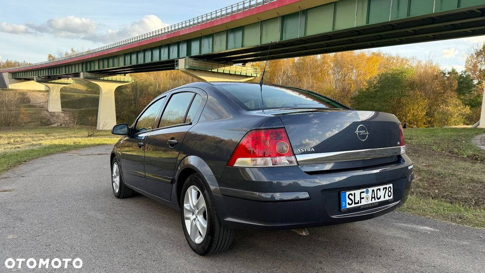 Opel Astra III 1.6 - 7