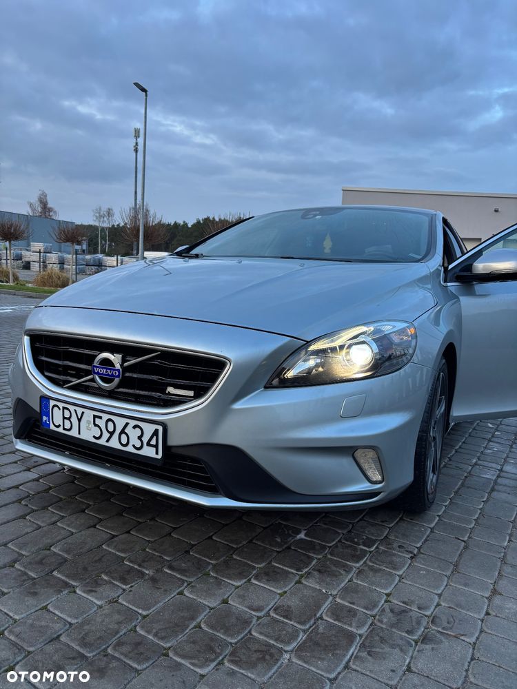 Volvo V40 D2 R Design - 2