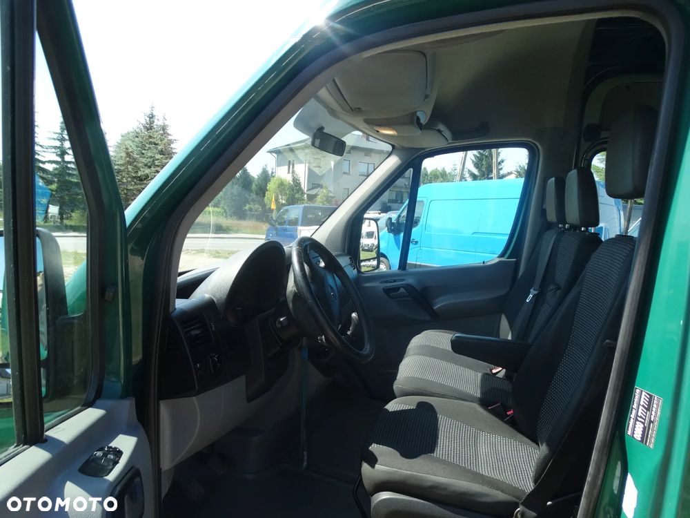 Mercedes-Benz Sprinter - 9