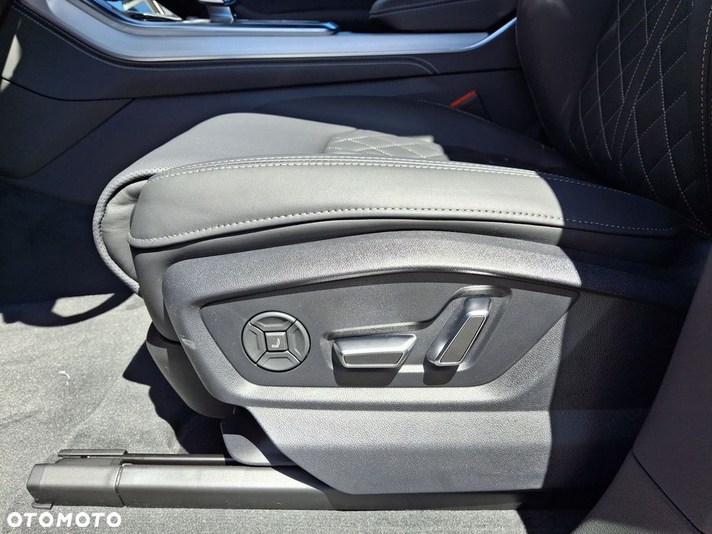 Audi Q8 - 14