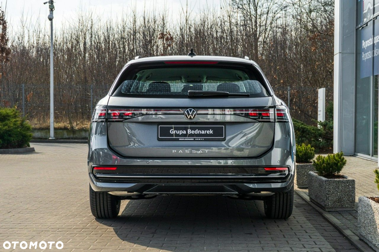 Volkswagen Passat 1.5 TSI EVO Elegance DSG - 9