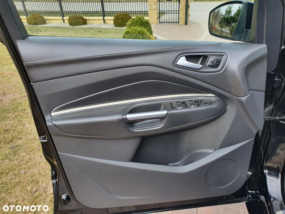 Ford Kuga 2.0 TDCi 4x4 Vignale - 26