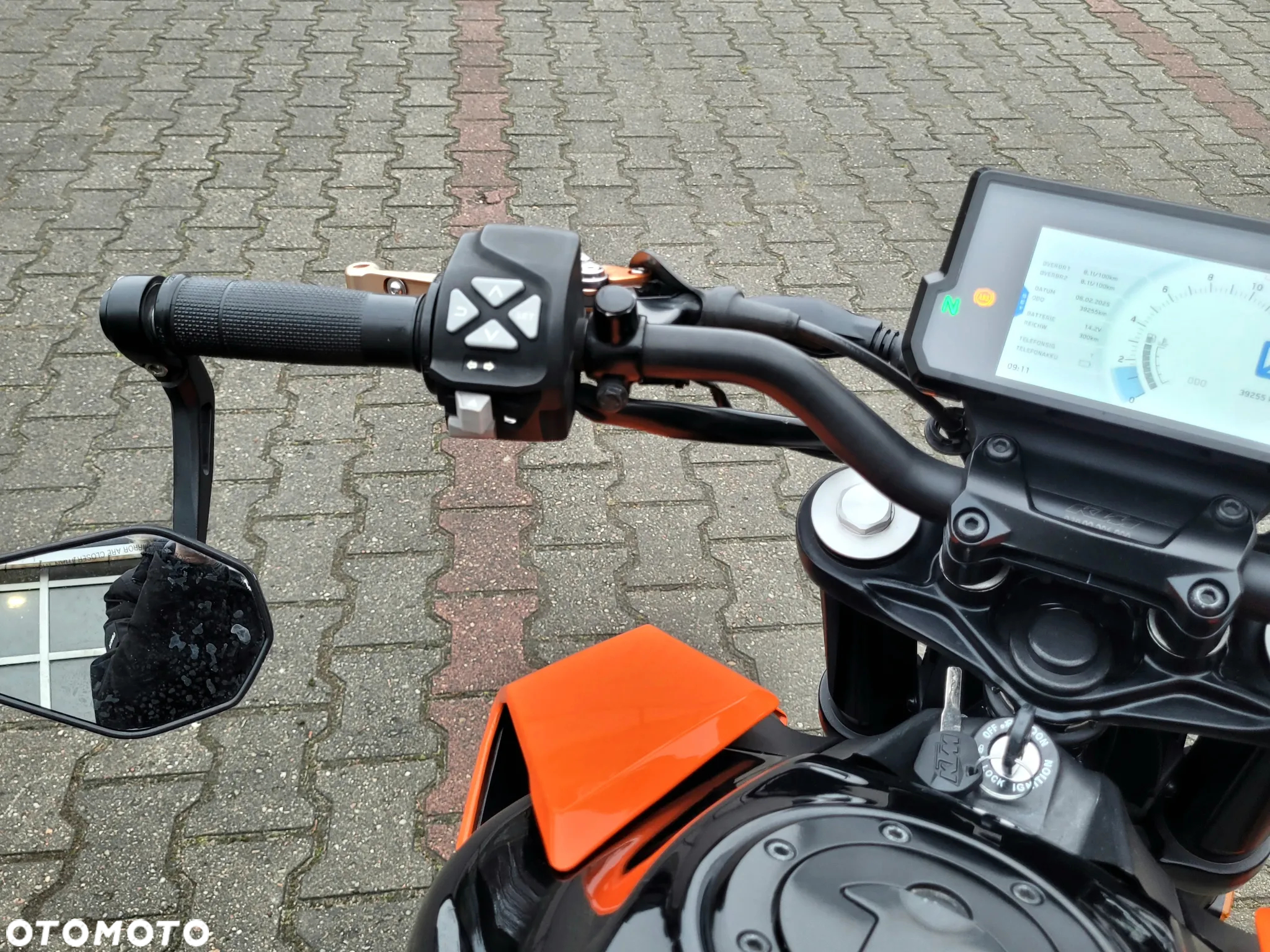 KTM Duke - 17