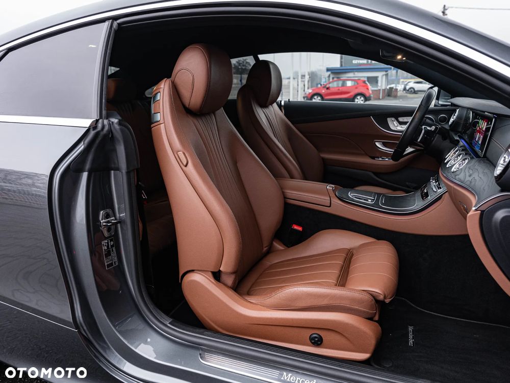 Mercedes-Benz Klasa E 220 d 9G-TRONIC AMG Line - 25