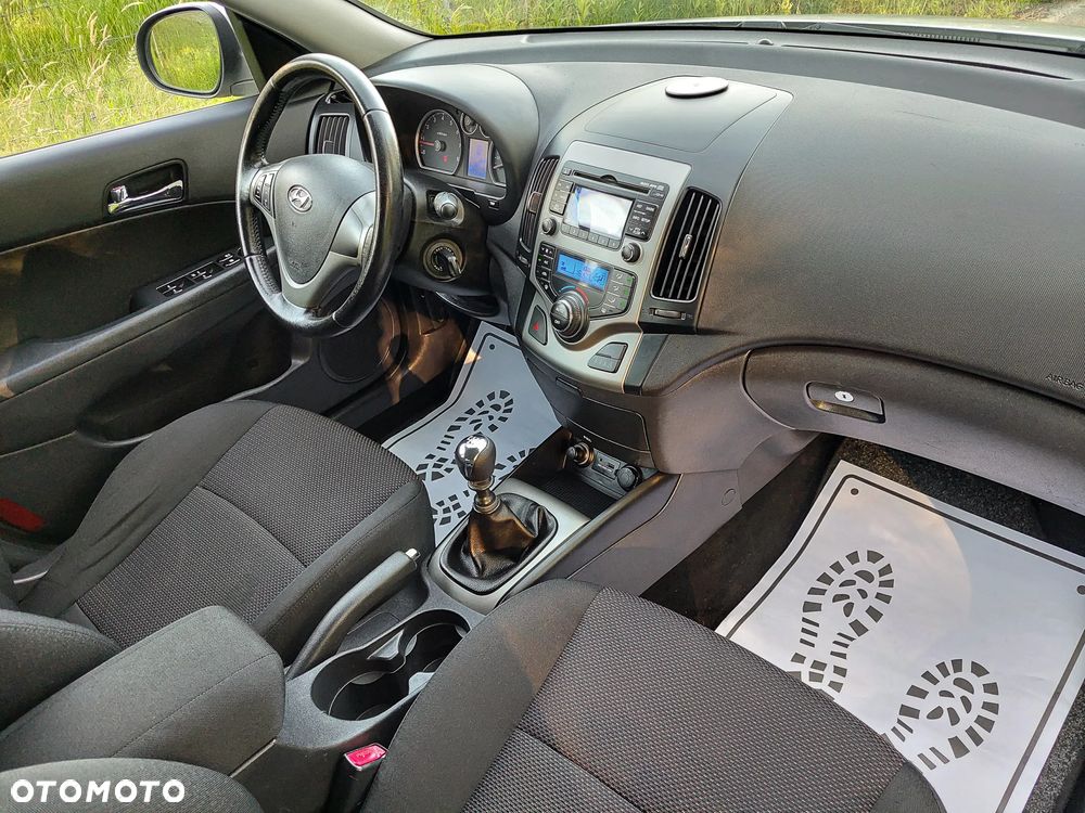 Hyundai i30 - 23