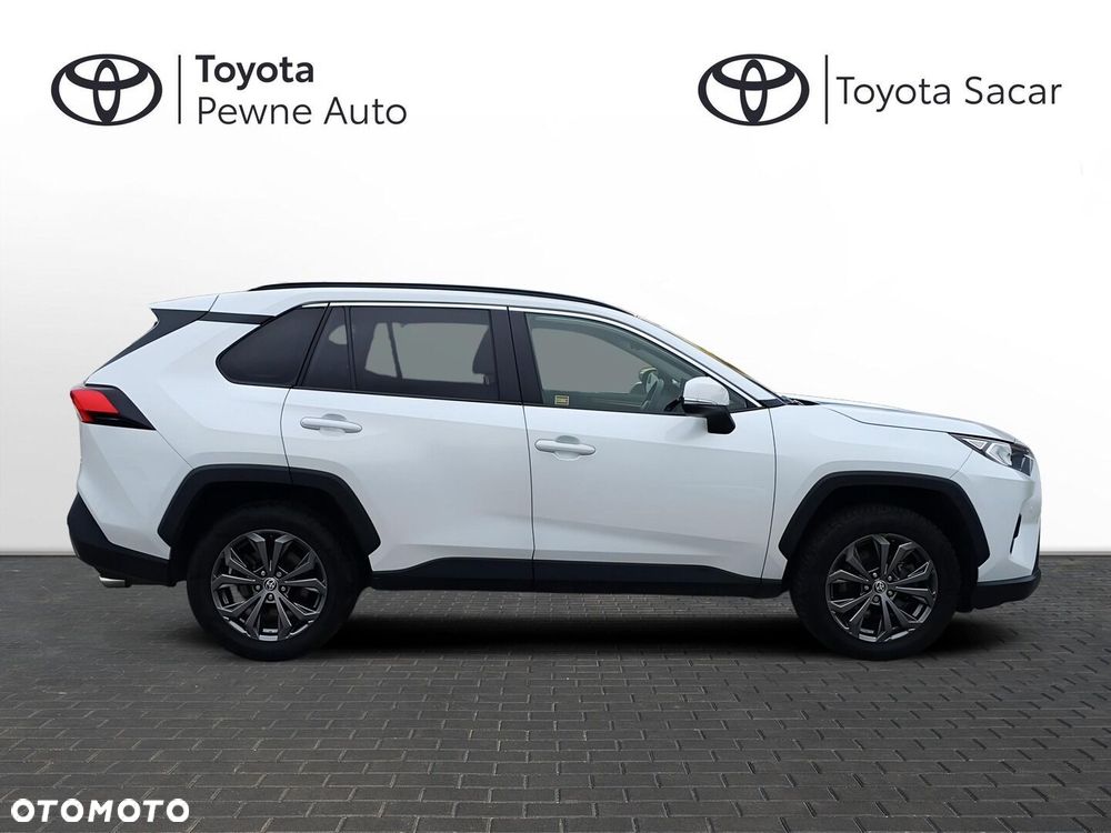 Toyota RAV4 - 6