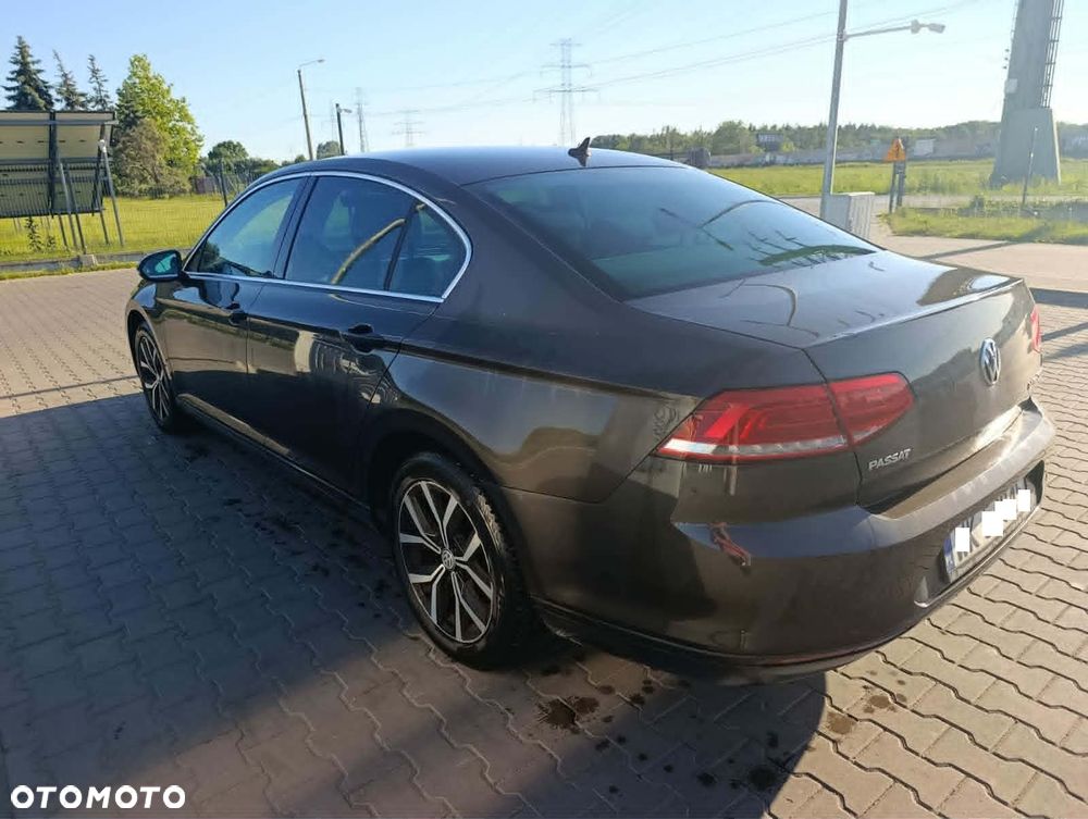 Volkswagen Passat 2.0 TDI BMT Comfortline DSG - 1